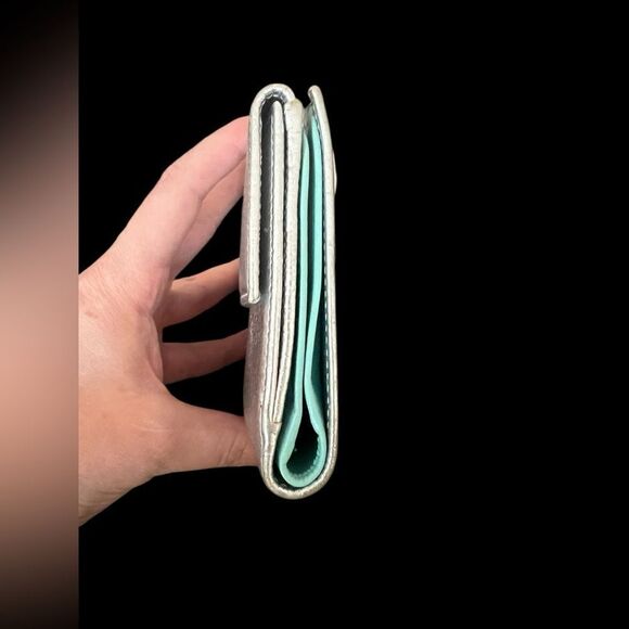 TIFFANY & CO. Leather Bi-fold Wallet - Picture 4 of 13